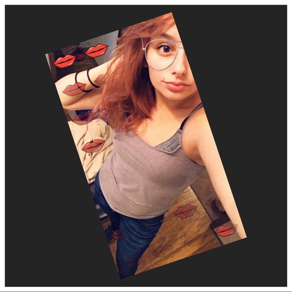 Meet your Posher, Sky - Picture 1 of 1